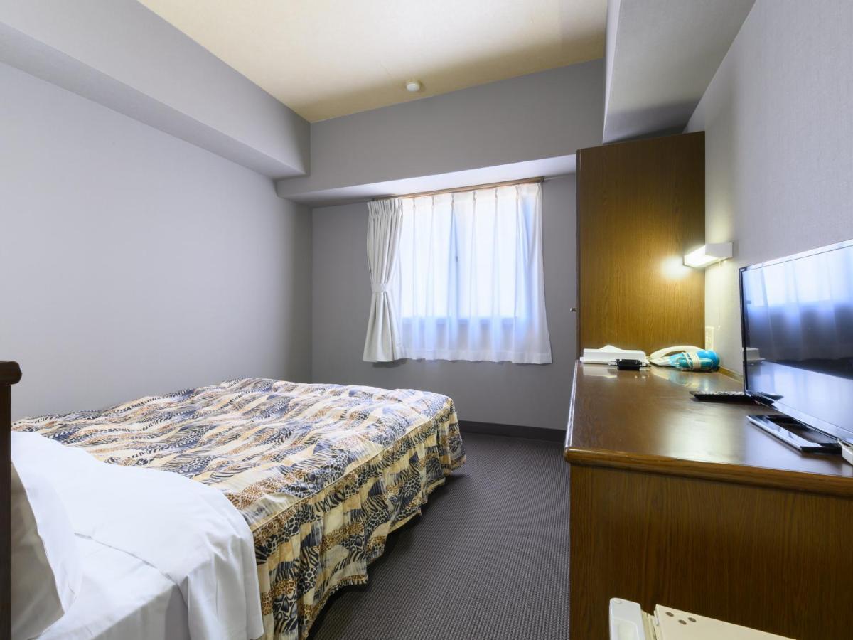 Tabist Iwata Station Hotel Buitenkant foto